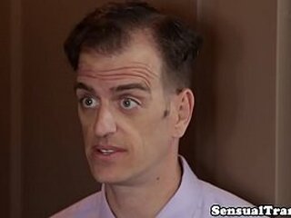 shemale blondie fucking her naghty gf