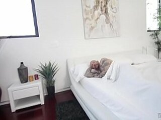 trans icon buck angel fucks with two ts babes