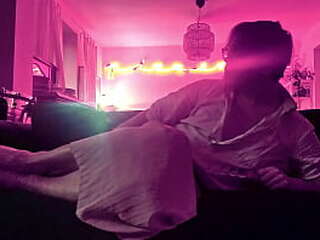 fem plays with her hole after party