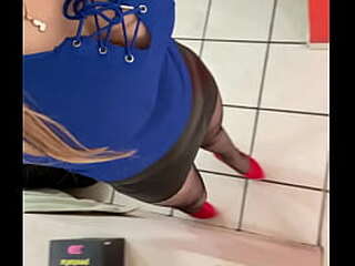 risky bareback sex with beautiful ladyboy