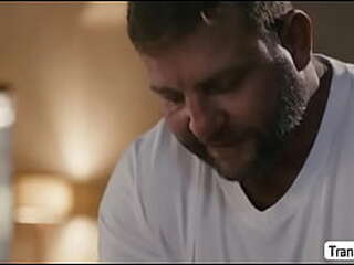 ts natalie gives her masseuse some good bj