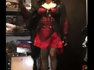 black haired shemale jerks off giant dick