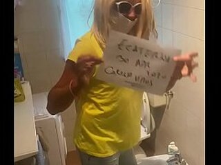 asian ladyboy eva lin stroking her wonderful dick for us