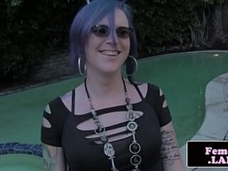 tattooed femboi plays with her sensitive ass