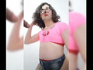 skinny ladyboy sweety spreads and jerksoff