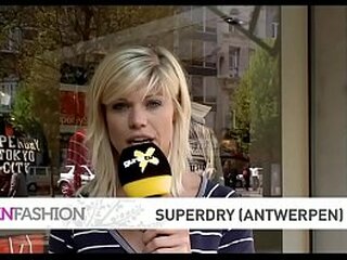 mooie vrouw neukt in superdry store brugge geile winkel