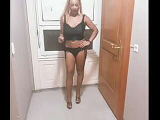 machine sex in red stockings makes shemale rayssa pereira ejaculate