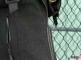 jessy dubai fucks in a prison