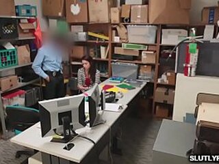 naiomi mae wanted to get banged for good price