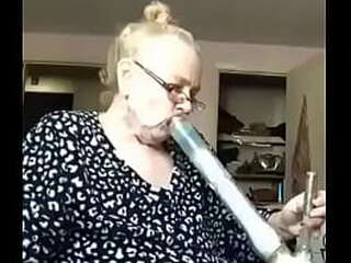 kinky pamella halquina fingering her butthole and wanking off solo