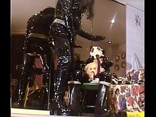 Bitch Gets Pounded From Behind by Her Cum-Thirsty Boyfriend!