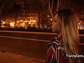 dude dived his cock into black tranny arse